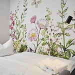 מלון Am Traetzhof 3*