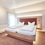 Am Traetzhof 3* פולדה