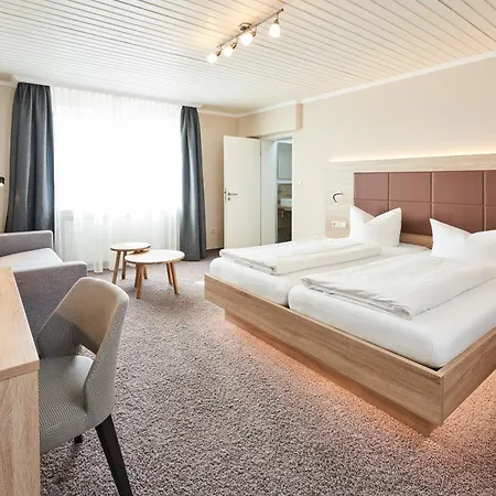 Am Traetzhof 3* Фульда