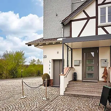 Am Traetzhof 3*